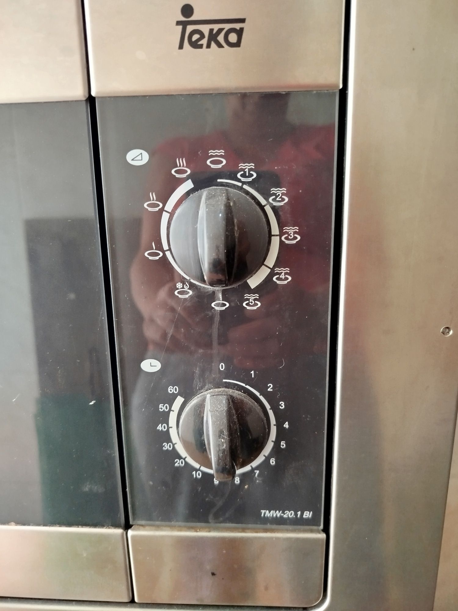 Vendo forno e microondas se e castrar da marca Teka