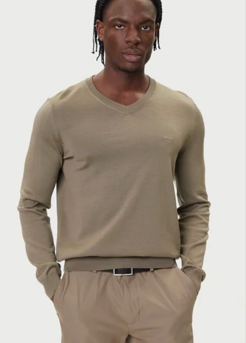 Светр вовна Hugo Boss розмір L.