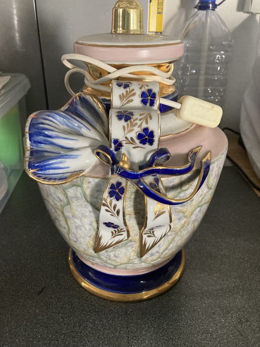 Jarra e candeeiro decoração