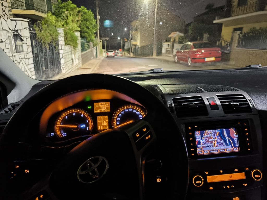Toyota Avensis SD 2.0 D-4D Exclusive +Navi