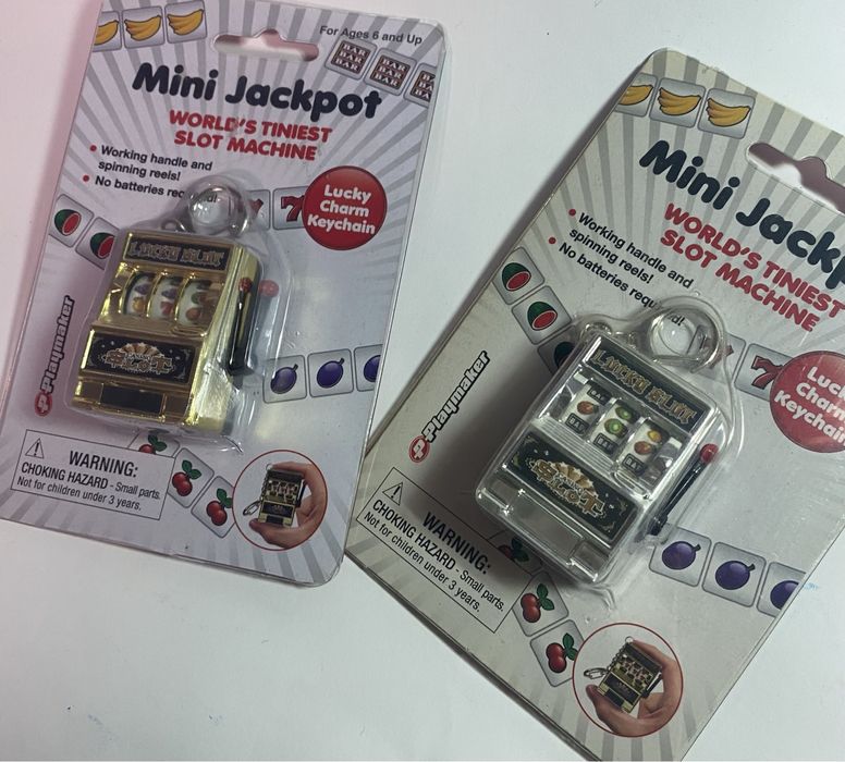 Брелок казино іграшка