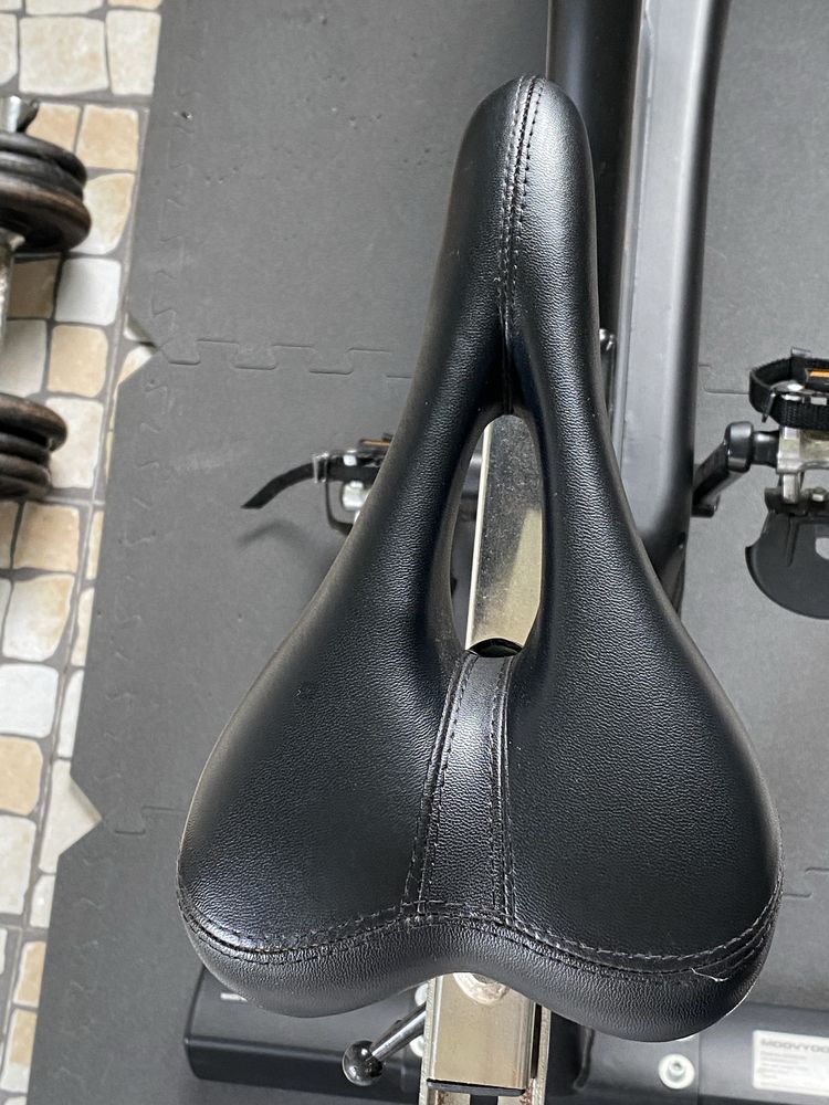 Bicicleta estática para ginásio