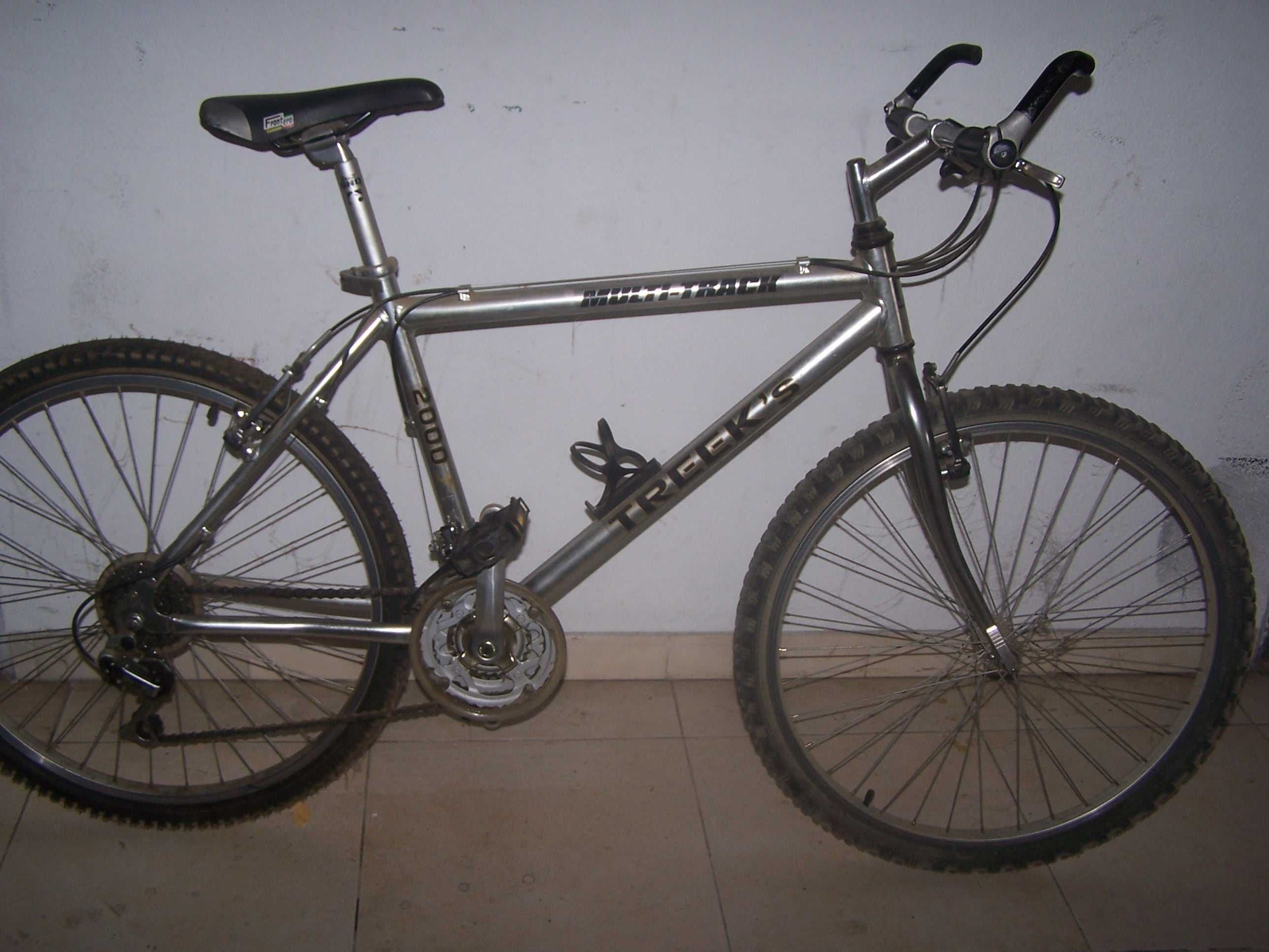Bicicleta Mult_ Track roda 26