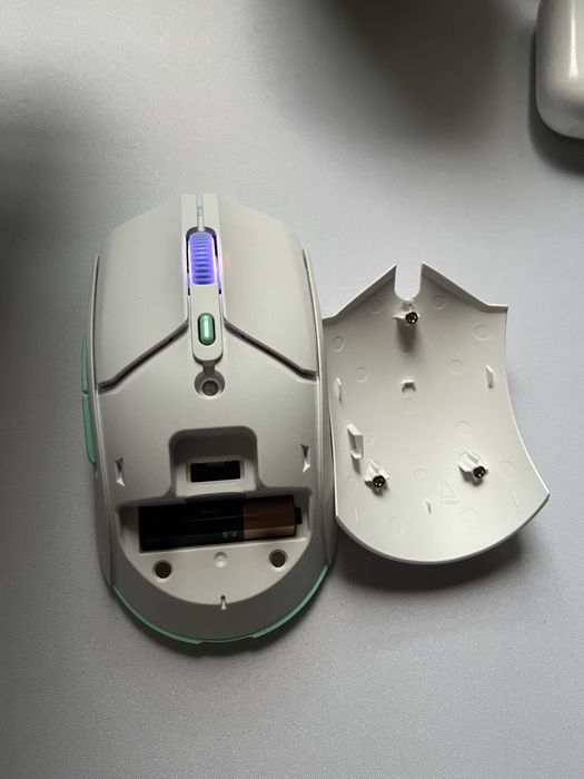 Миша бездротова HyperX Pulsefire Haste 2 Core Wireless White