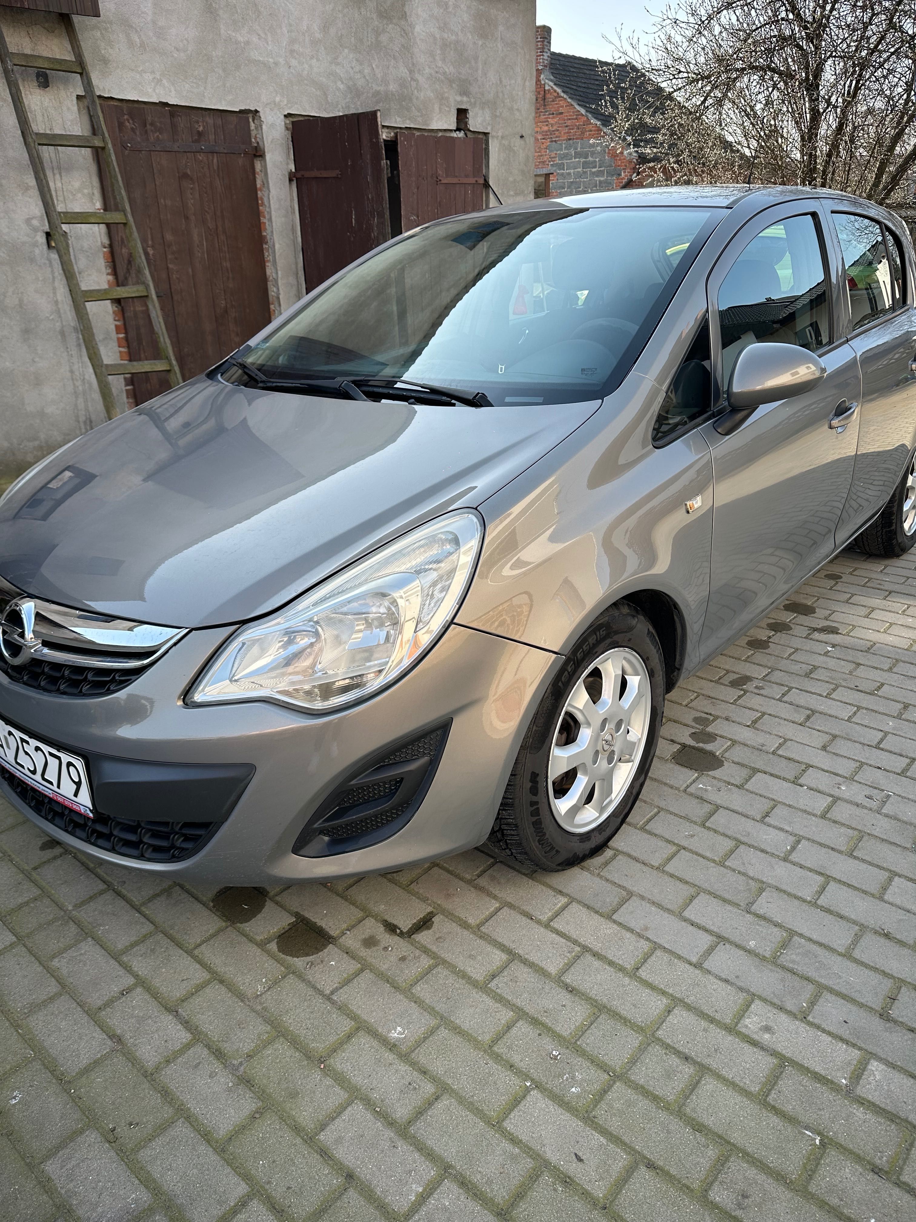 Opel Corsa D 2013r. 1.3 EcoTEC 95KM