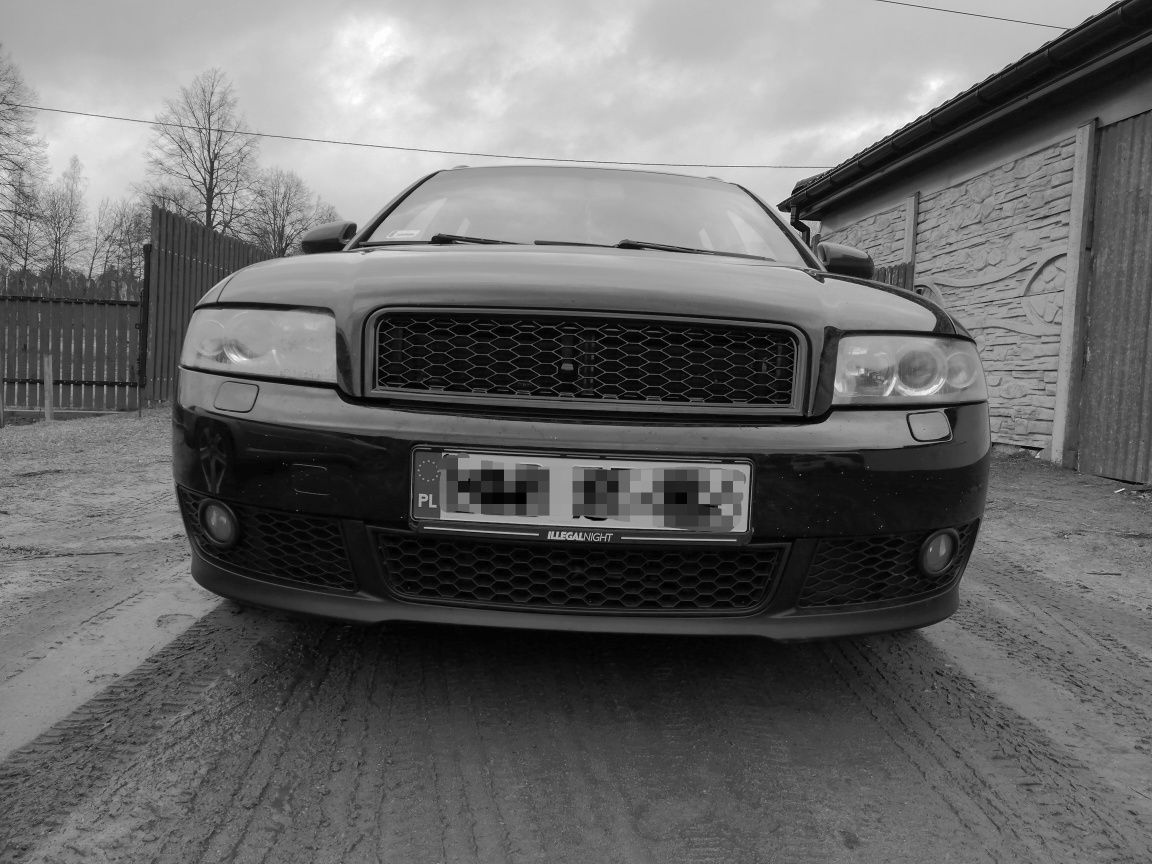Grill kratka środkowa Audi A4 B6 S-LINE sline plaster miodu