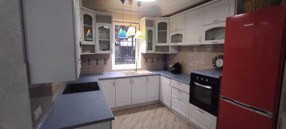 Продаж від власника. 2-поверховий дуплекс в с. Святопетрівське