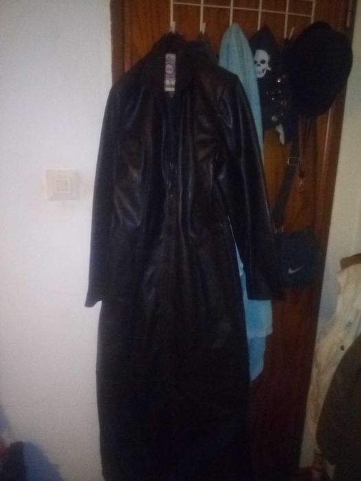 Gabardina Estilo Gótico