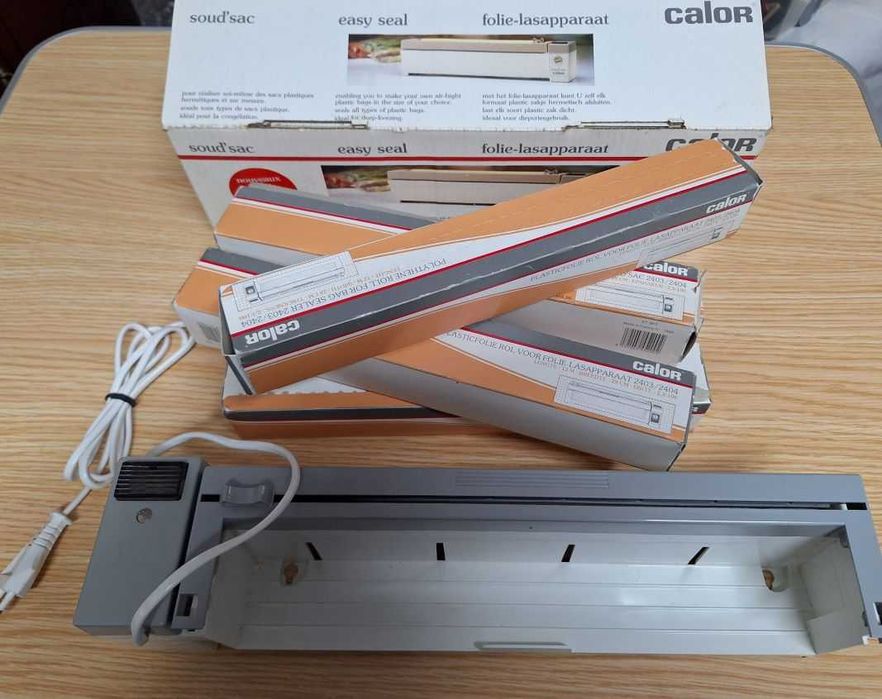 Máquina para selar sacos plásticos "CALOR"+ 5 cxs de sacos-NOVA