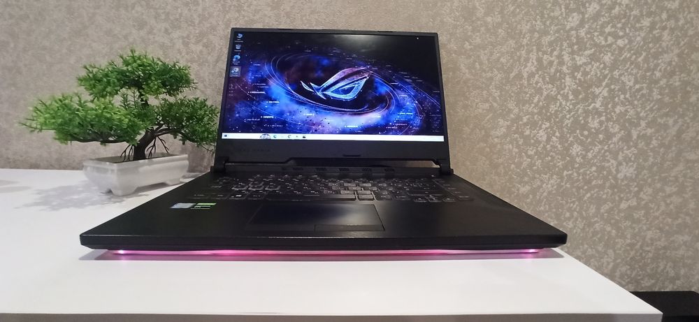 Asus Rog Strix G531gu-Al304 gtx1660ti/i5-9300h/16gb/120herz
-