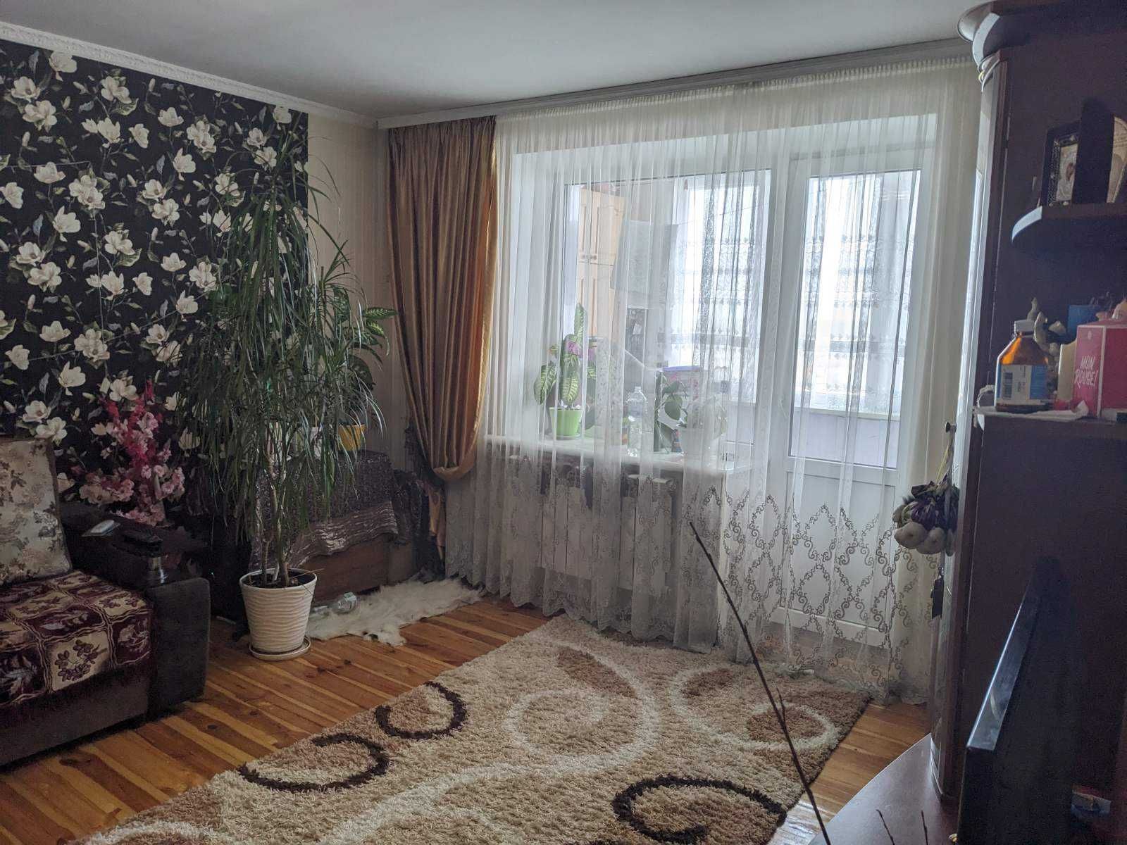 Продаж 3х кімн.кв.р-н ринок Хмільники