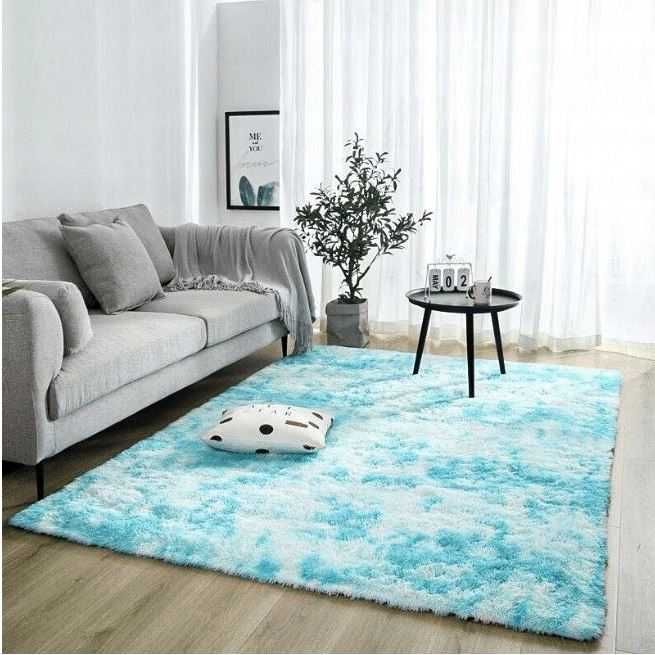 Włochaty dywan typu shag z długim włosiem 120cmx170cm niebieski biały