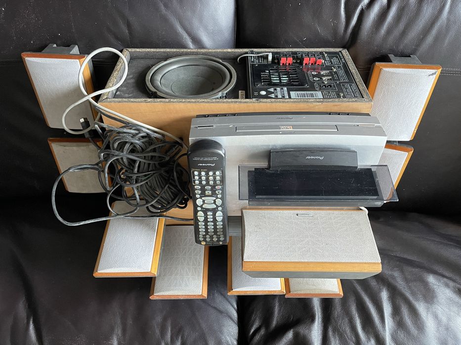 Zestaw kina domowego 5.1 Pioneer XV-DV55