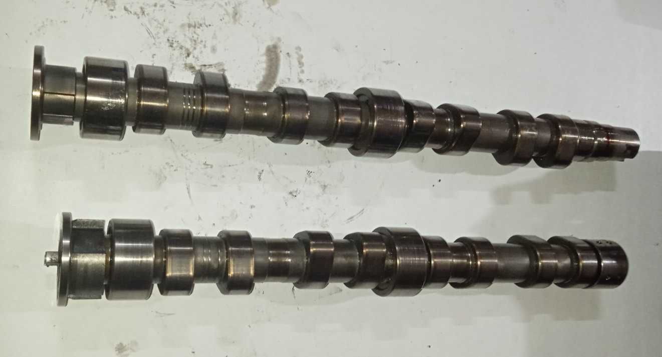 Крышка с распредвалами VAG 036103475 1.4 1.6 16V