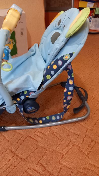 Стульчик качалка переноска ,,Chicco,,