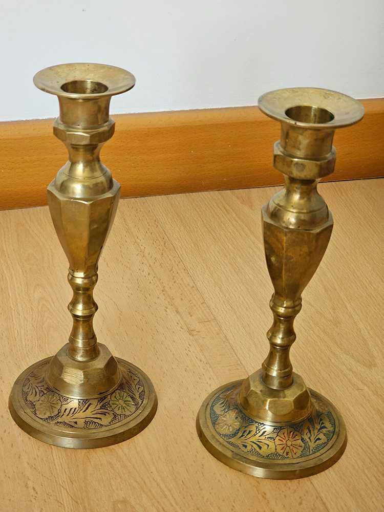 2 castiçais antigos