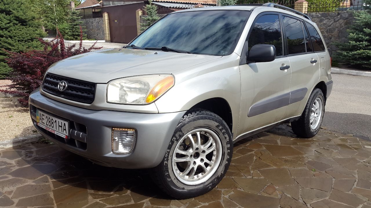 TOYOTA RAV 4 в хорошем состоянии