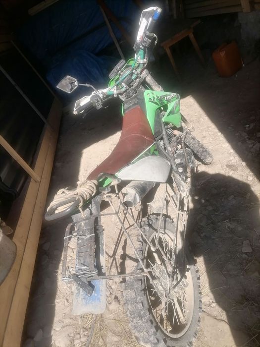 Мотоцикл CRDX 200кубів