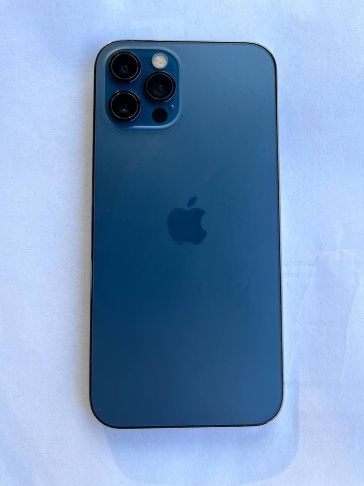 Продам iPhone/айфон 12 pro на 256 гб