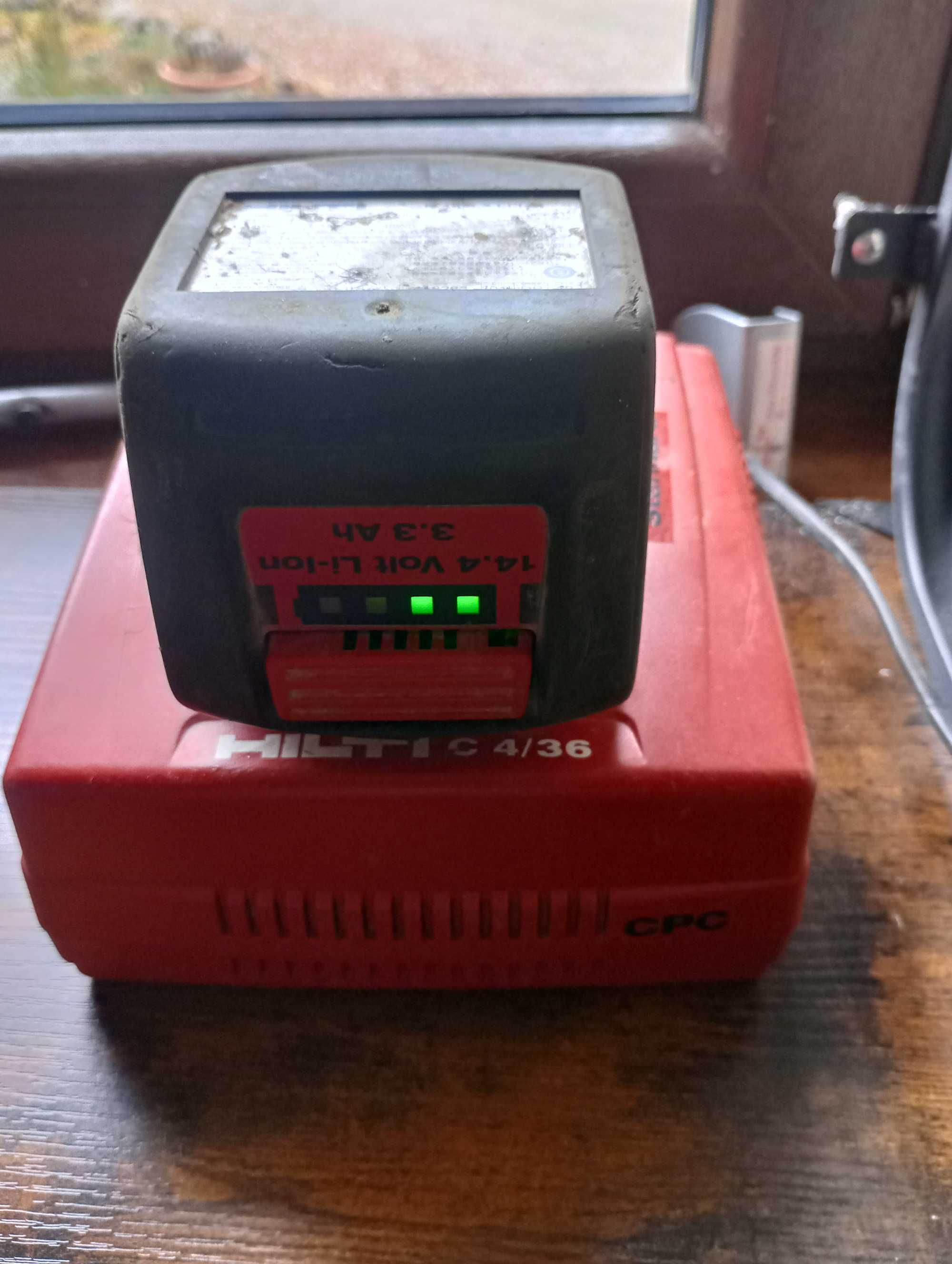 Wkrętarka Hilti  14,4V, ładowarka i baterią w oryginalnej walizce,