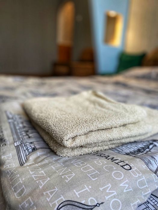 Посуточно, почасово 1 ком, 4 больница 40 лет,