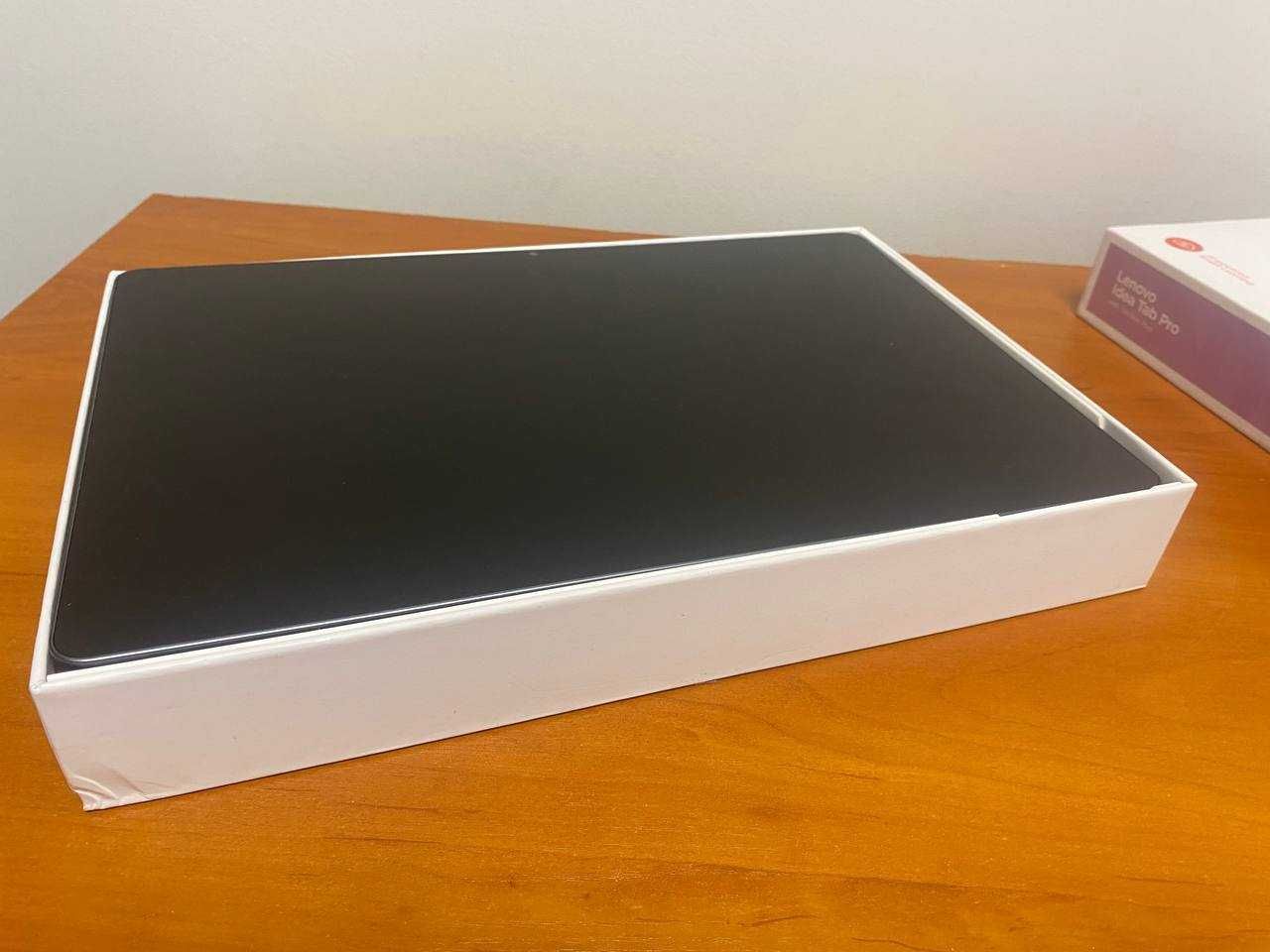 Lenovo Idea Tab Pro – 12.7″ / 8GB RAM / 256GB UFS 4.0
Kolor: Luna Grey