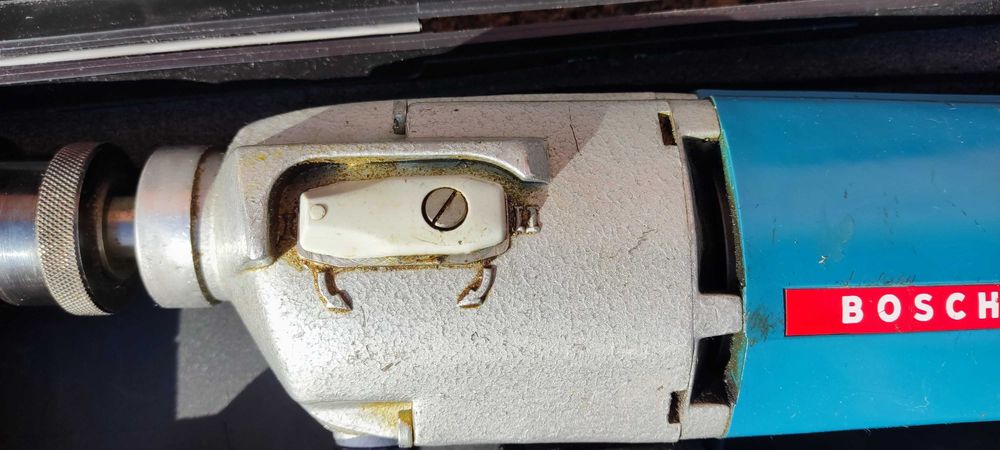 Berbequim marca Bosch antigo