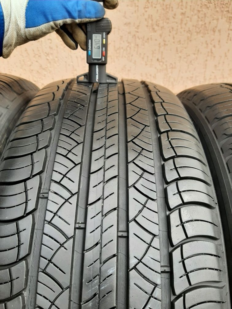 Комплект літніх шин 235 60 18 Michelin Latitude