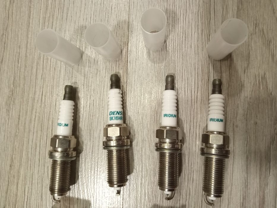 Оригінальні ірідієві свічі зажигання TOYOTA 90919-01233