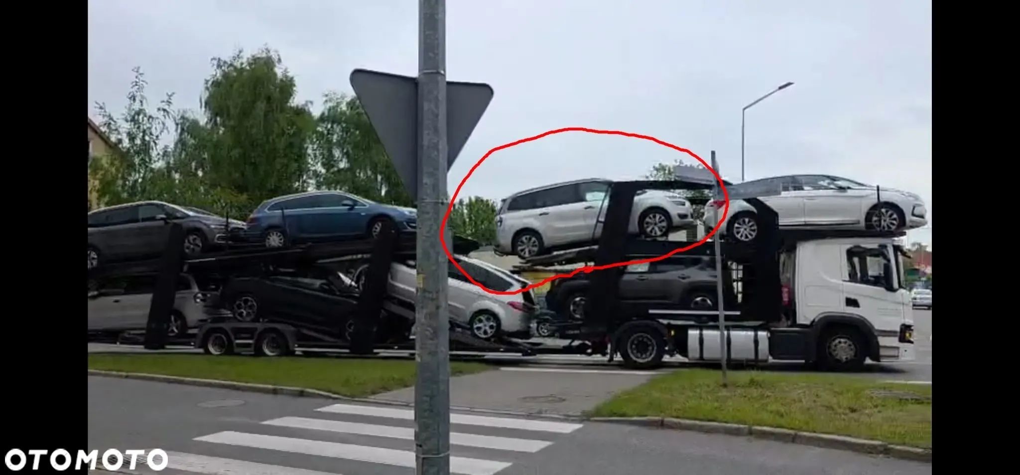 Citroën C4 Grand Picasso 7-Osobowy Automat Skóra Ledy Navi Kamera ACC Masaż Hak ARKOS