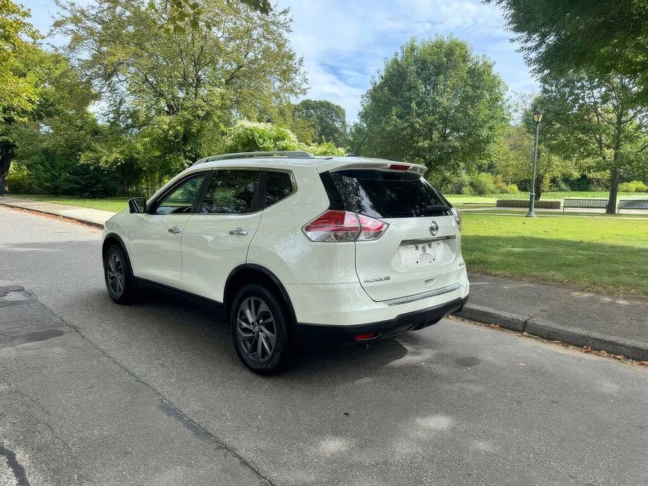 Nissan Rogue SL      2016