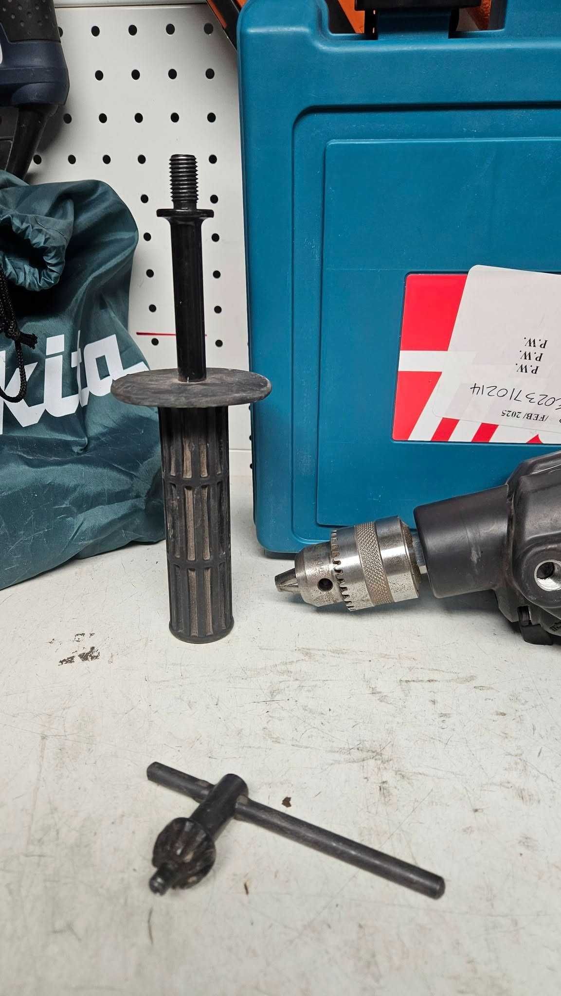 Wiertarka udarowa Makita 8406 Moc 850W 110V