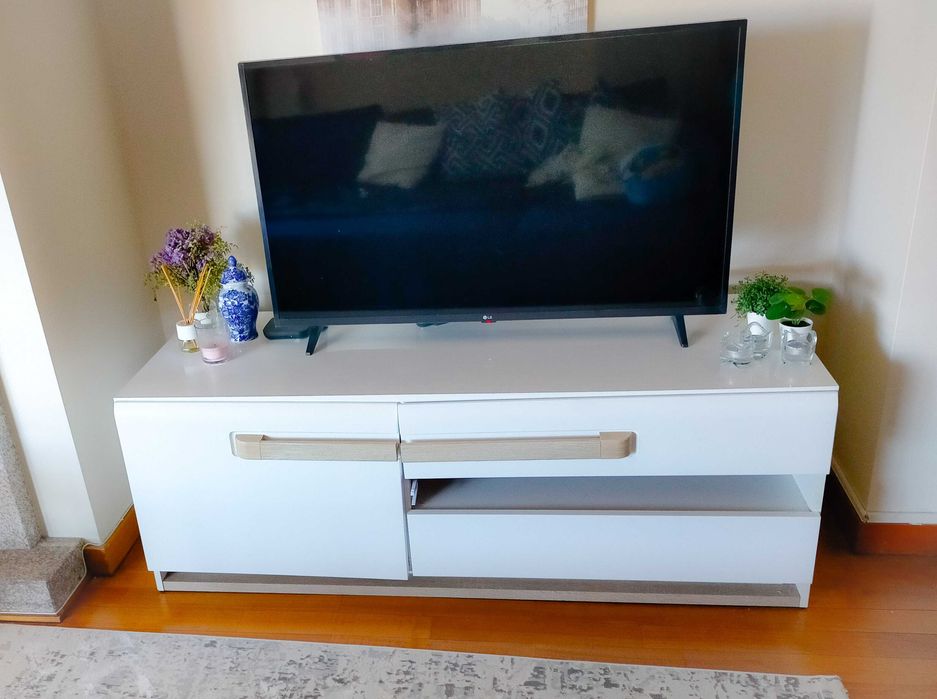 Rack + cristaleira com led