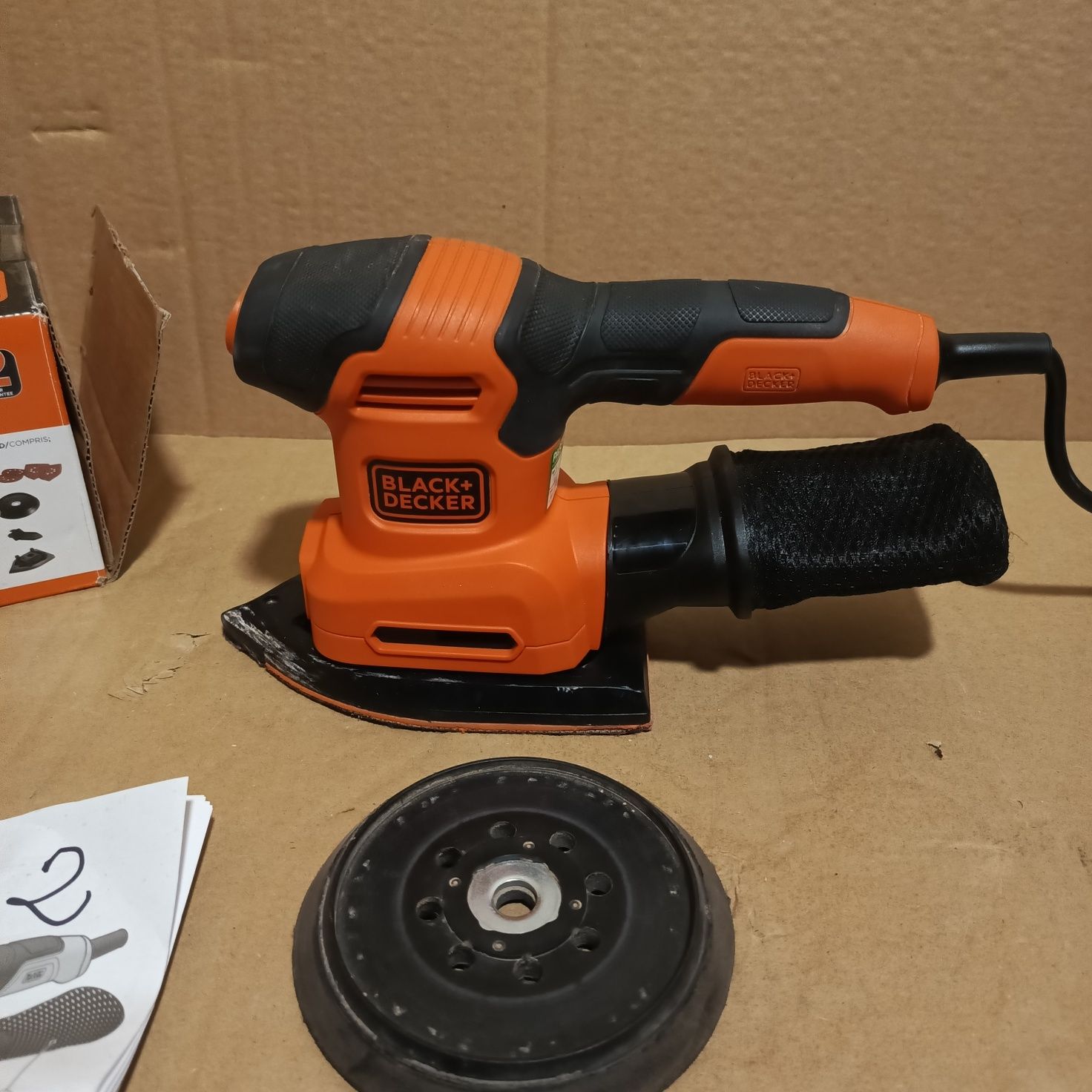 Szlifierka oscylacyjna mimośrodowa delta Black decker bew 200