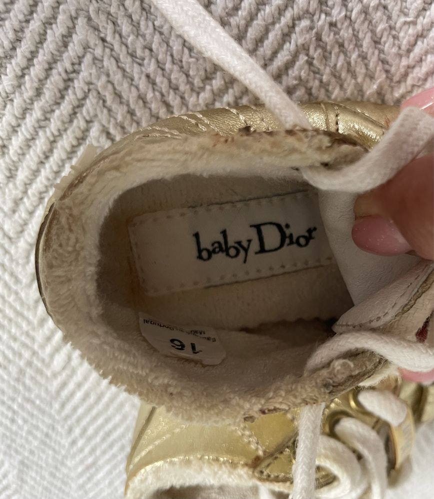 Baby Dior złote buciki ze skóry dla dzidziusia 16