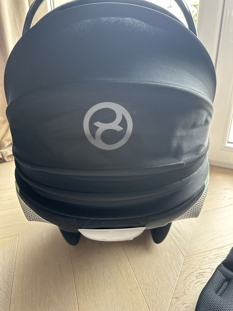 Fotelik nosidełko Cybex Cloud T + plus i size