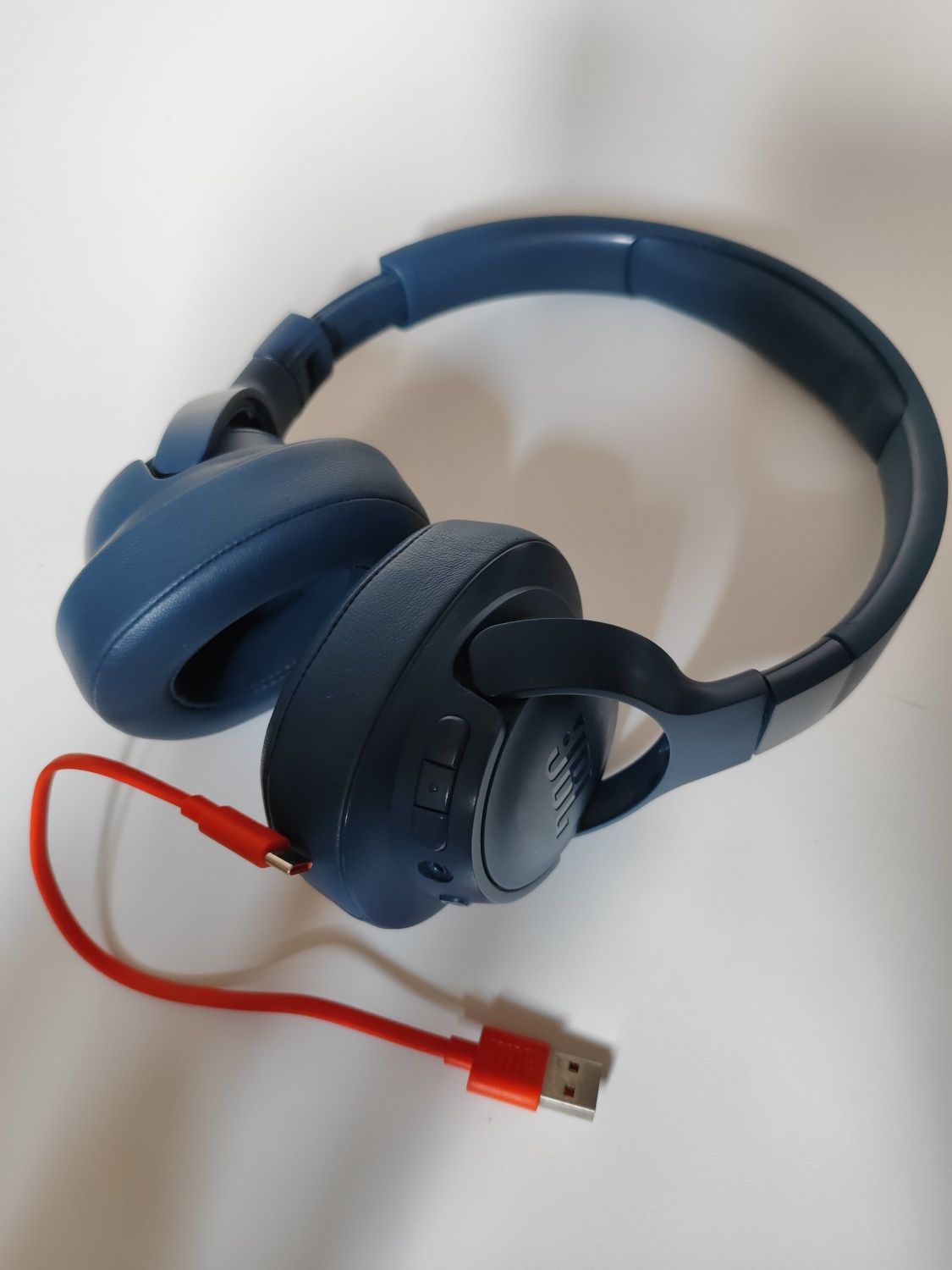 Słuchawki JBL Tune 710BT  Bezprzewodowe z potężnym basem