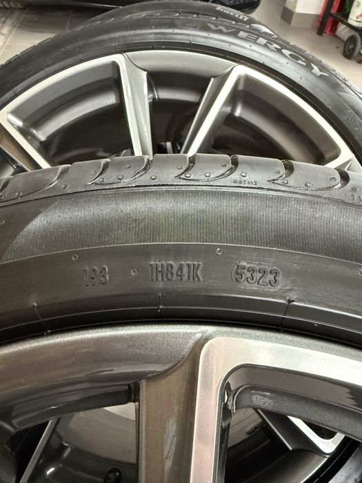 Sprzedam felgi mam R20