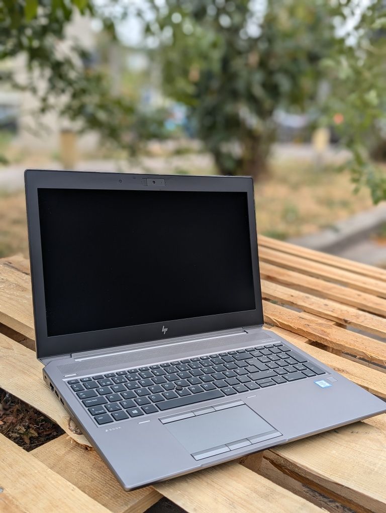 Quadro(4GB)/Ноутбук HP Zbook 15 G5/i7-8850H/32GB/512M2/FHD/IPS/опт