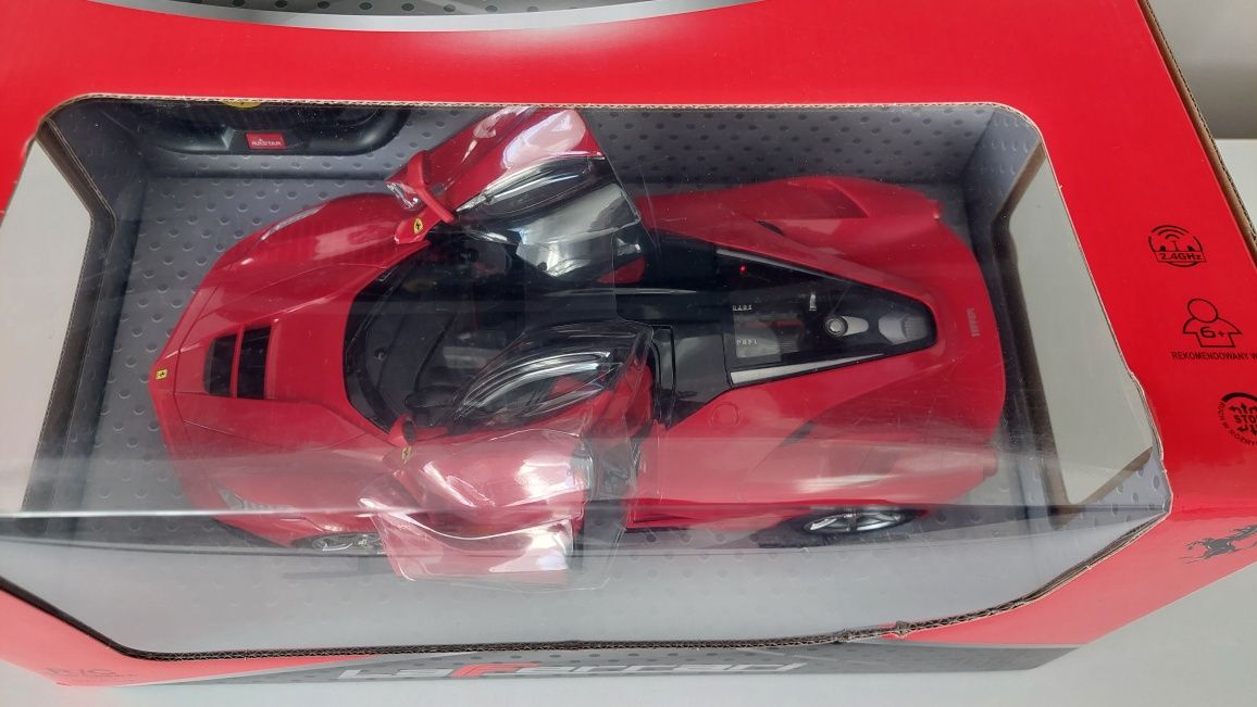Ferrari LaFerrari Rastar 1:14, zdalnie sterowany