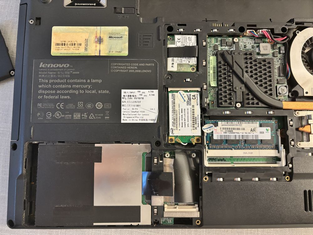 Laptop Lenovo.