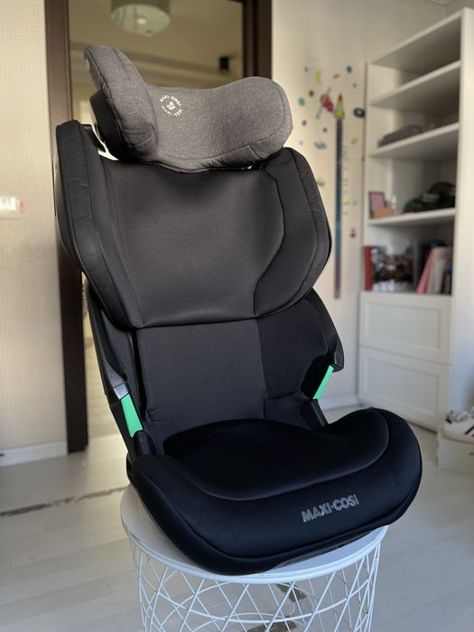 Автокрісло maxi-cosi i-size від 3 до 12 років