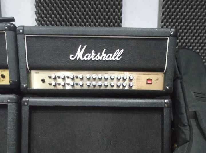 Amplificador Marshall AVT 150HX (cabeça)