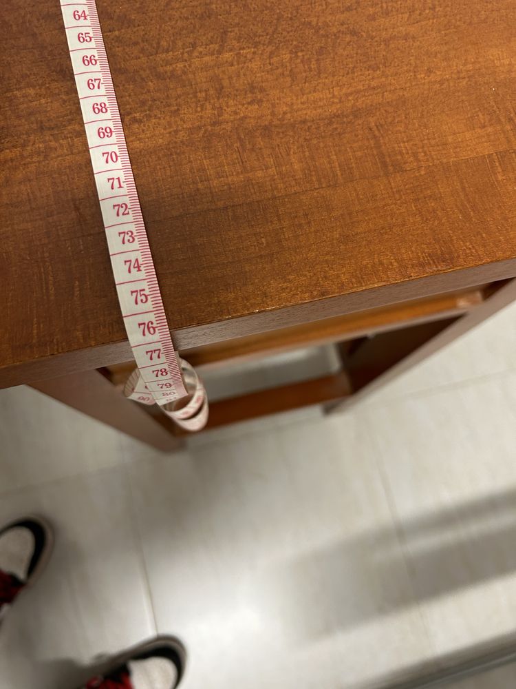 Mesa de madeira dobravel