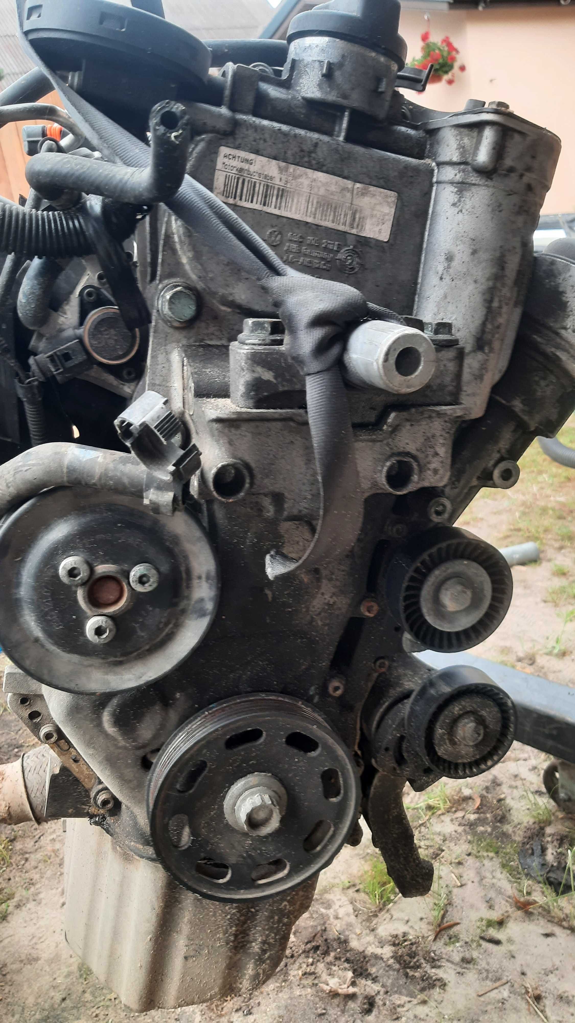 silnik kompletny 1.6 FSI BAG audi volkswagen 192tyś