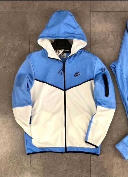 nike tech fleece