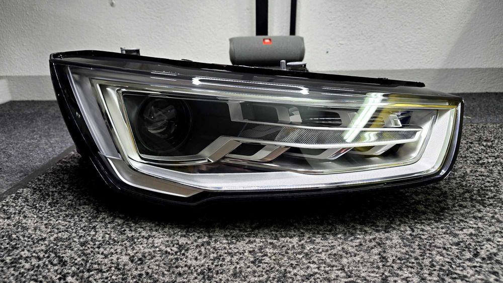 Farol Audi A1 8X Lci Xenon