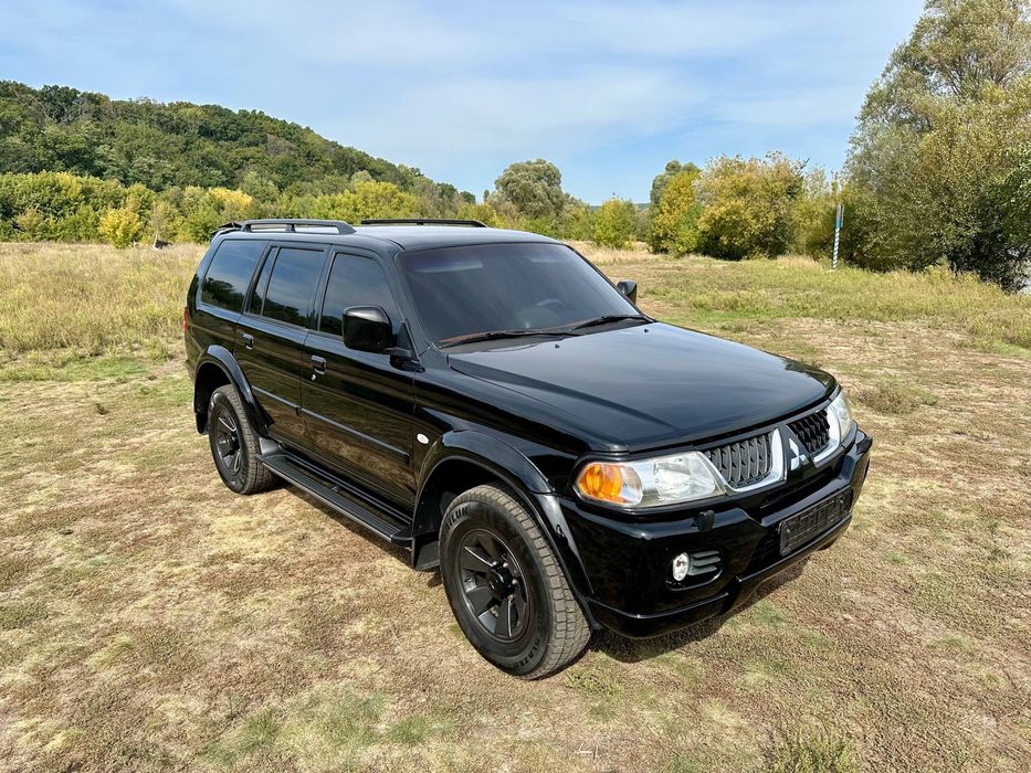 Mitsubishi Pajero Sport 3.0газ бензин Автомат