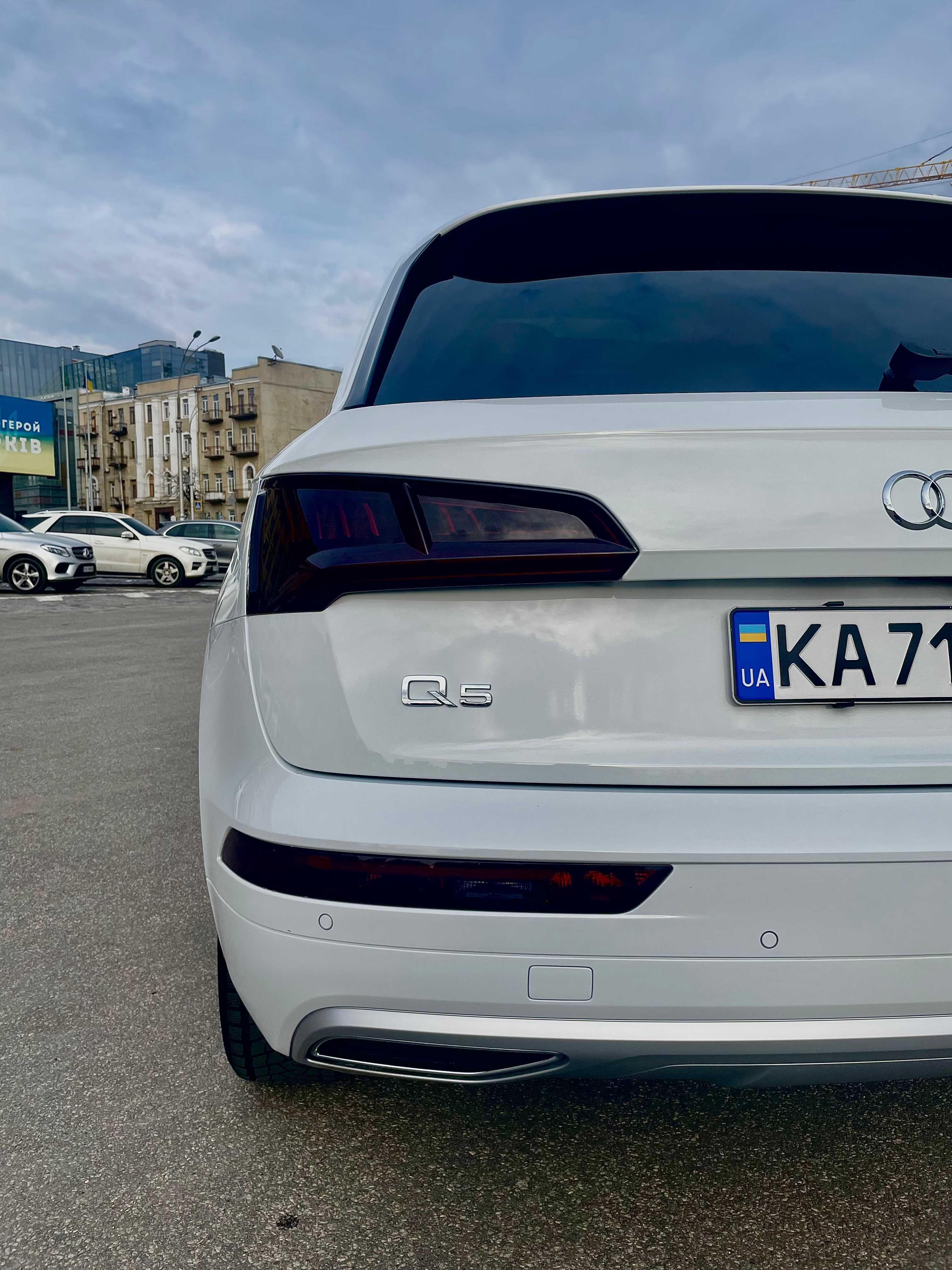Audi Q5 Premium Plus 2020 Quattro • 2.0 бензин • 252 к.с. • 89 т.км