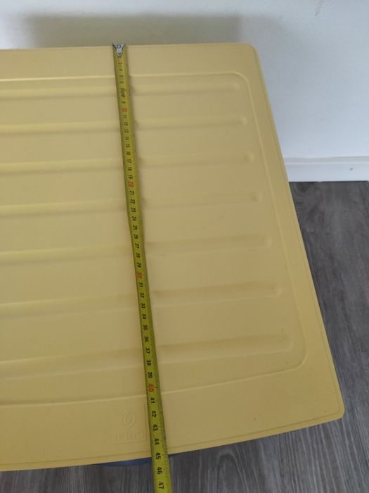 Duas Caixa gaveta empilháveis